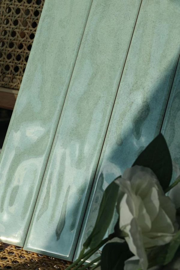 Gạch thẻ Porcelain bóng phẳng KT 60x400mm mã M604T06B