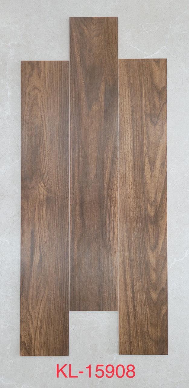 Gạch giả gỗ KL-15908 15x90 cm màu nâu đậm vân óc chó
