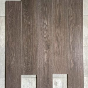 Gạch giả gỗ KL15911 15x90 cm màu nâu xám tự nhiên